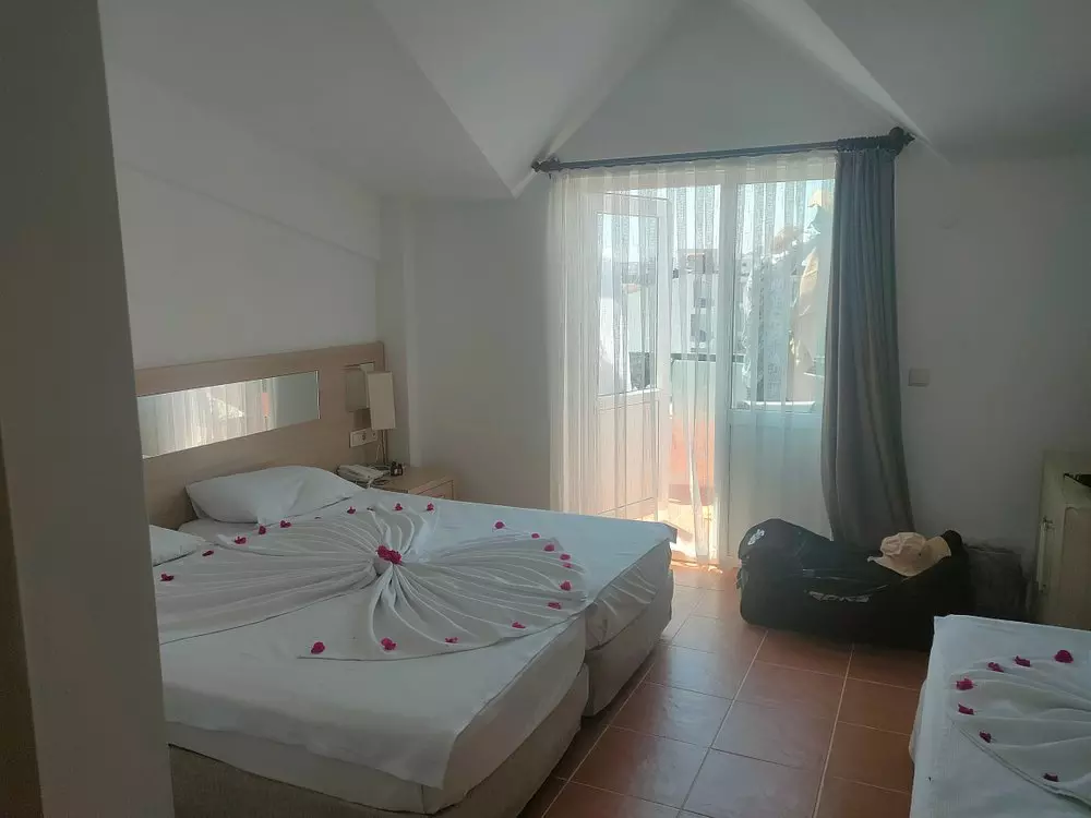 اتاق MALIBU RESORT HOTEL